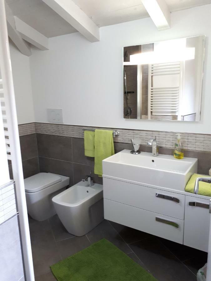 Residenza Borgo Antico Apartment Monte Isola Ngoại thất bức ảnh